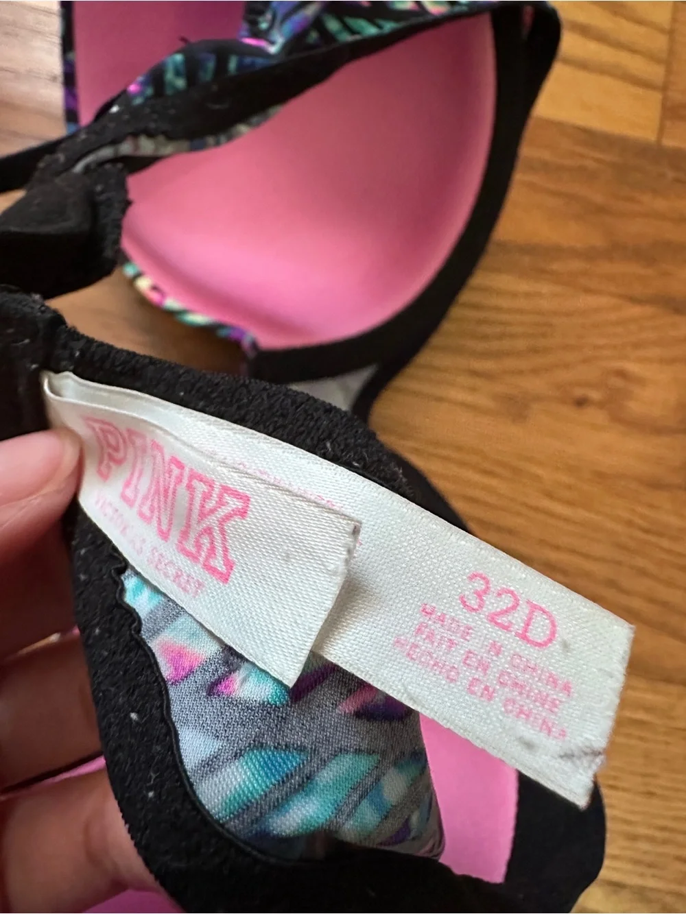 PINK Victoria's Secret Multicolor Geometric Bra 32D
